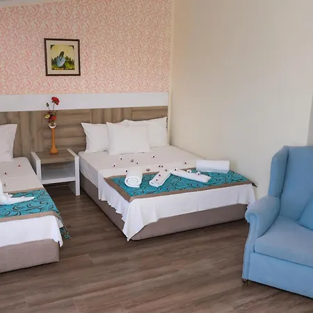Beldibi Beach Hotel * Beldibi (Kemer)